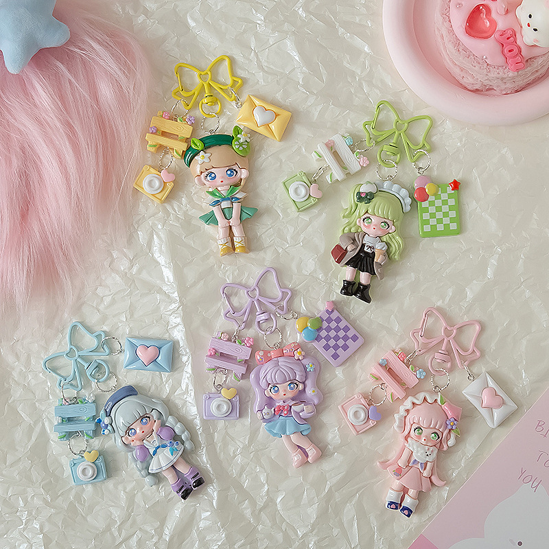 Cartoon Donna Loves Dress-up Beautiful Girl Resin Keychain Couple Schoolbag Pendant Car Key Chain Wholesale