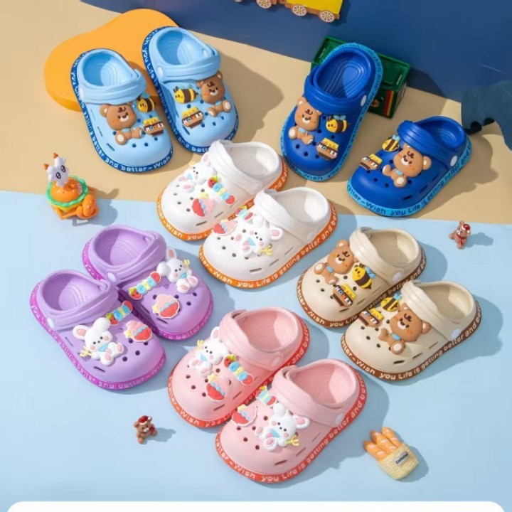 2026 Children's Slippers Eva Summer New Cartoon Cute Baby Toddler Outdoor Anti-Slip Clogs Wholesale
