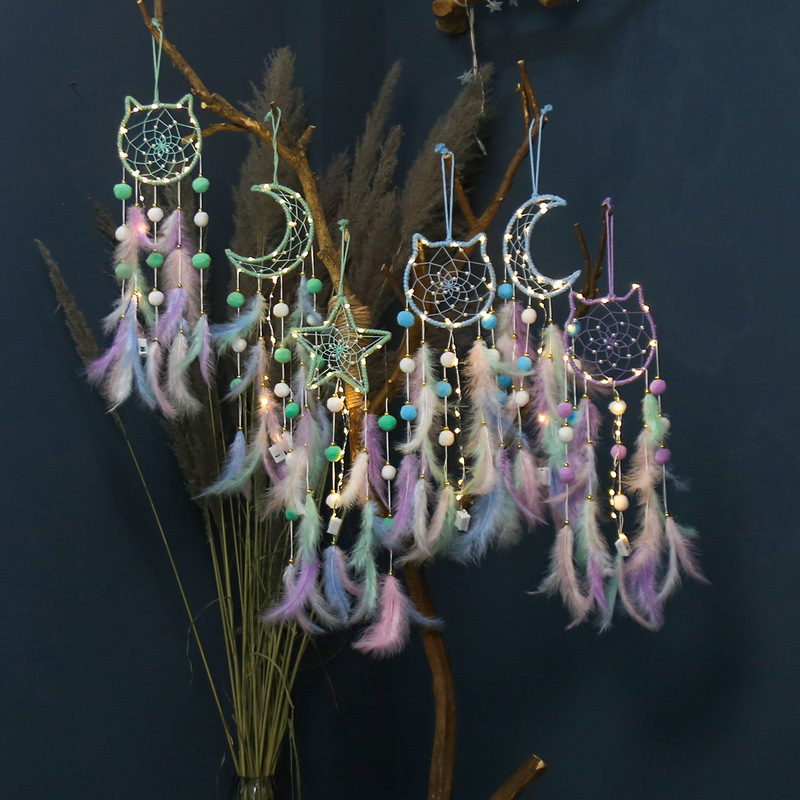 Girl's Heart Dream Catcher Pendant Home Handmade Dream Catcher Pendant Feather Weaving Pendant Cute Children's Room Decoration