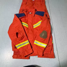 通用手套;消防服;其他救生器材