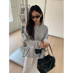 黄峥简约慵懒风卷边露肩卫衣女2025秋百搭休闲宽松长袖上衣530974