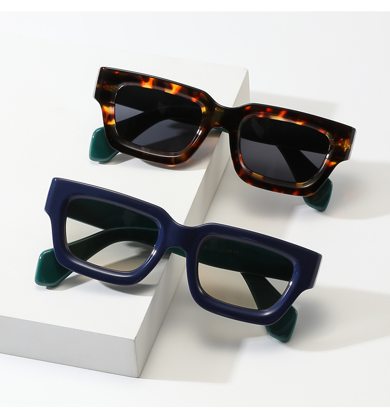 65g Weight Full Frame Glasses Structure Sunglasses Classification PC, UV400 Protection Lens Material Square Glasses Style Outdoor Occasion Solid Color Pattern Unisex Gender Fashion Style Grey, Black Color Fashion Solid Color PC UV400 Protection Square Full Frame Women's Sunglasses 11