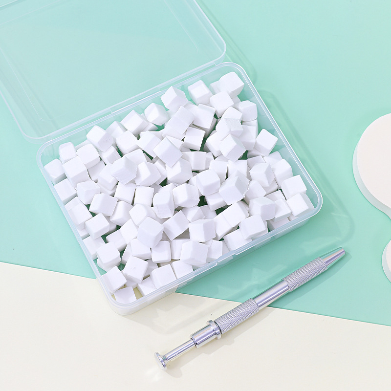 Herramientas de manicuría esponja acariciando blanqueador de látex de tofu polvo de polvo húmedo seco herramientas de maquillaje de doble propósito al por mayor