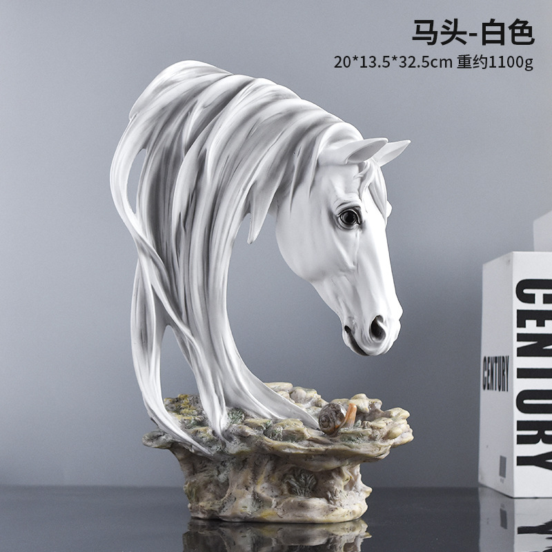 人気の馬の像、軽くて豪華な家の装飾品、リビングルームのエントランスホールのテレビキャビネットの装飾、幸運の馬年工芸品