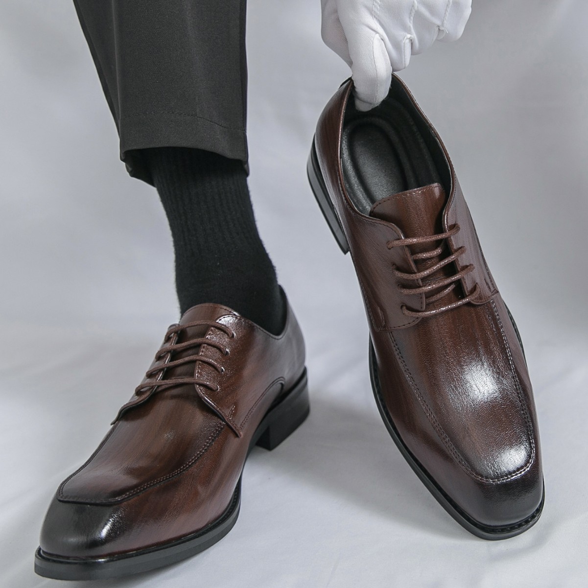 Comercio exterior al por mayor estilo británico puntiagudo zapatos de cuero hechos a mano ropa formal de negocios zapatos de novio de boda zapatos casuales de hombre