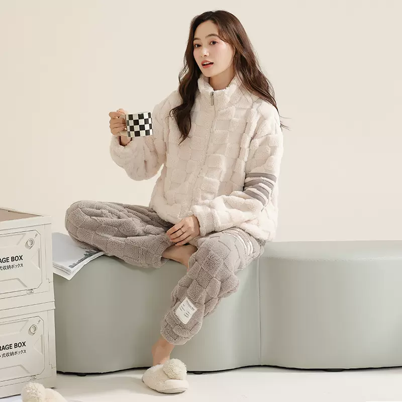 2025新款秋冬季女士睡衣珊瑚绒加绒保暖休闲可外穿法兰绒家居服套