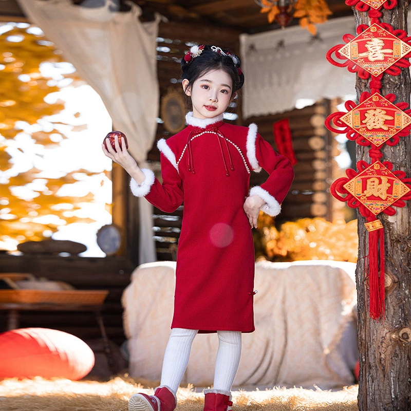 Красный новогодний костюм для девочек 2024 зимний новый модный улучшенный утолщенный европейский ватный жаккардовый повседневный детский чонсам