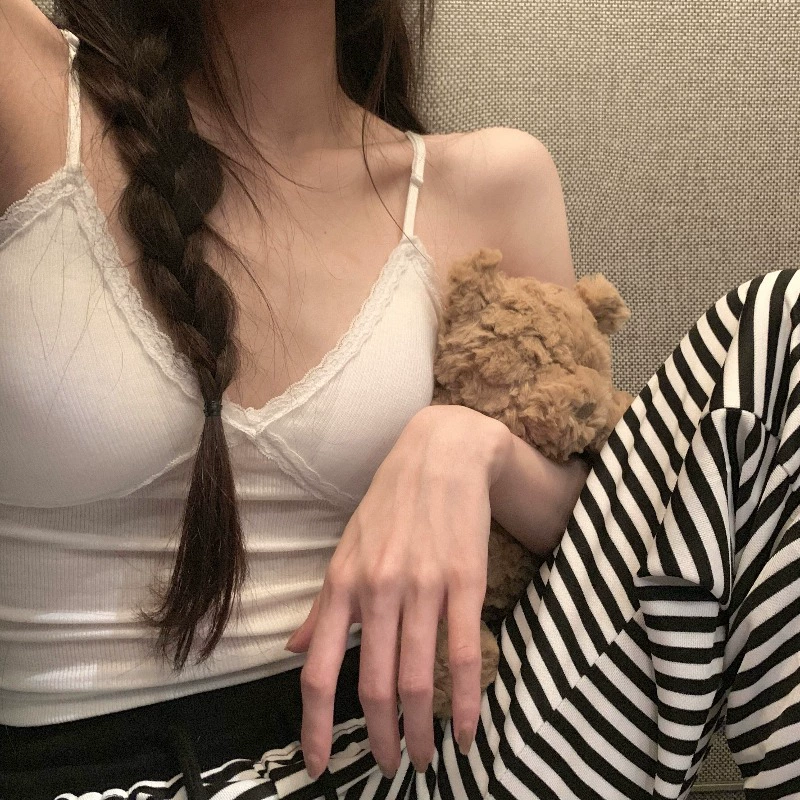 Горячие девушки Pure Desire Style Кружевная основа Черная маленькая майка Женская Летняя Сексуальная внутренняя одежда с коротким топом