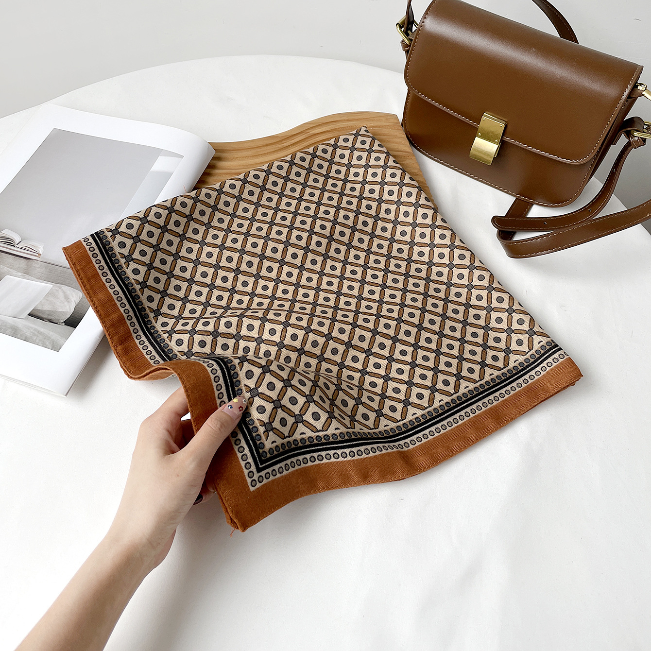 Rz6571-brown / 68*68cm
