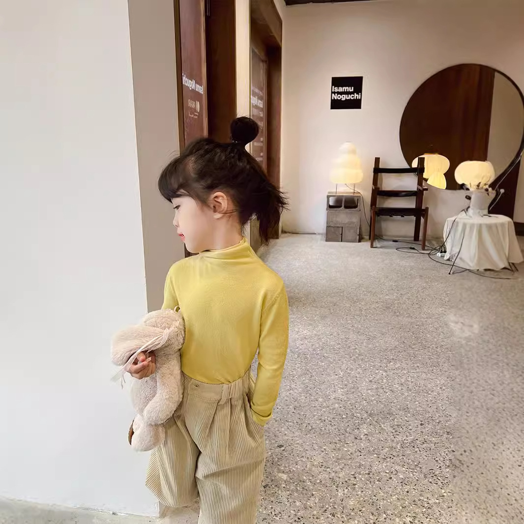Suéteres infantiles al por mayor, prendas de punto para niñas, ropa infantil para otoño e invierno, camiseta de cuello alto de imitación de cachemira, cálida y bonita para niños pequeños.