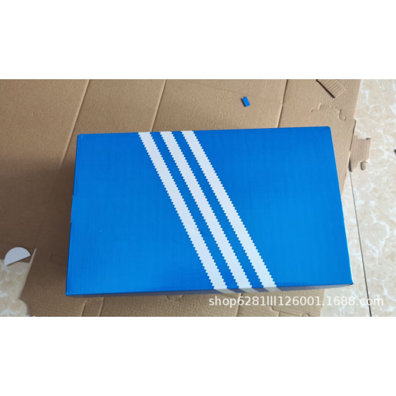 Three -leaf grass blue; 32*22*12