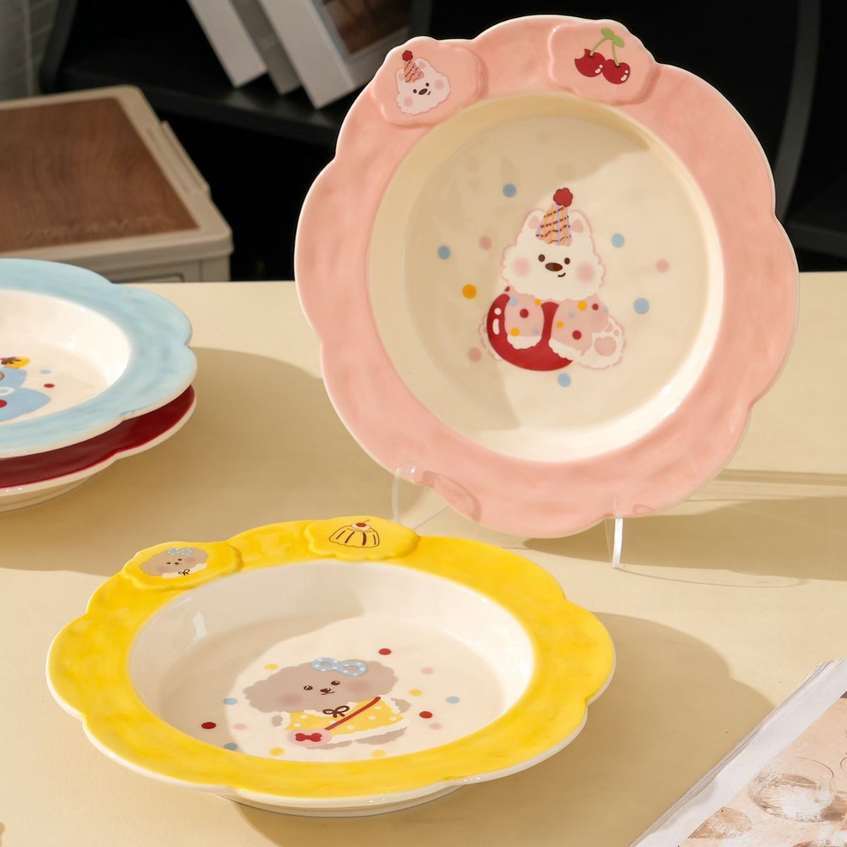 Personalidad creativa de dibujos animados plato de cerámica de animales encantador vajilla acompañante regalo lindo divertido plato de encaje hecho a mano en relieve plato de postre