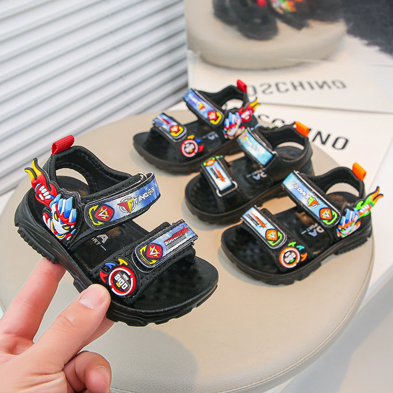 2025 новый летний новый маленький ребенок полиуретановое дно горит сандалии для мальчиков водонепроницаемые нескользящие мягкие подошвы пляжные сандалии
