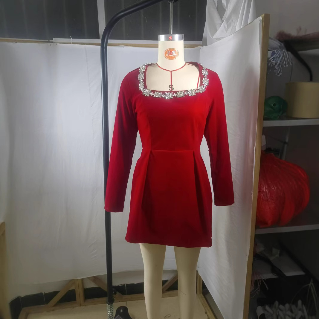 欧美跨境2024春季女装连衣裙气质优雅方领珍珠花边短款时尚连衣裙