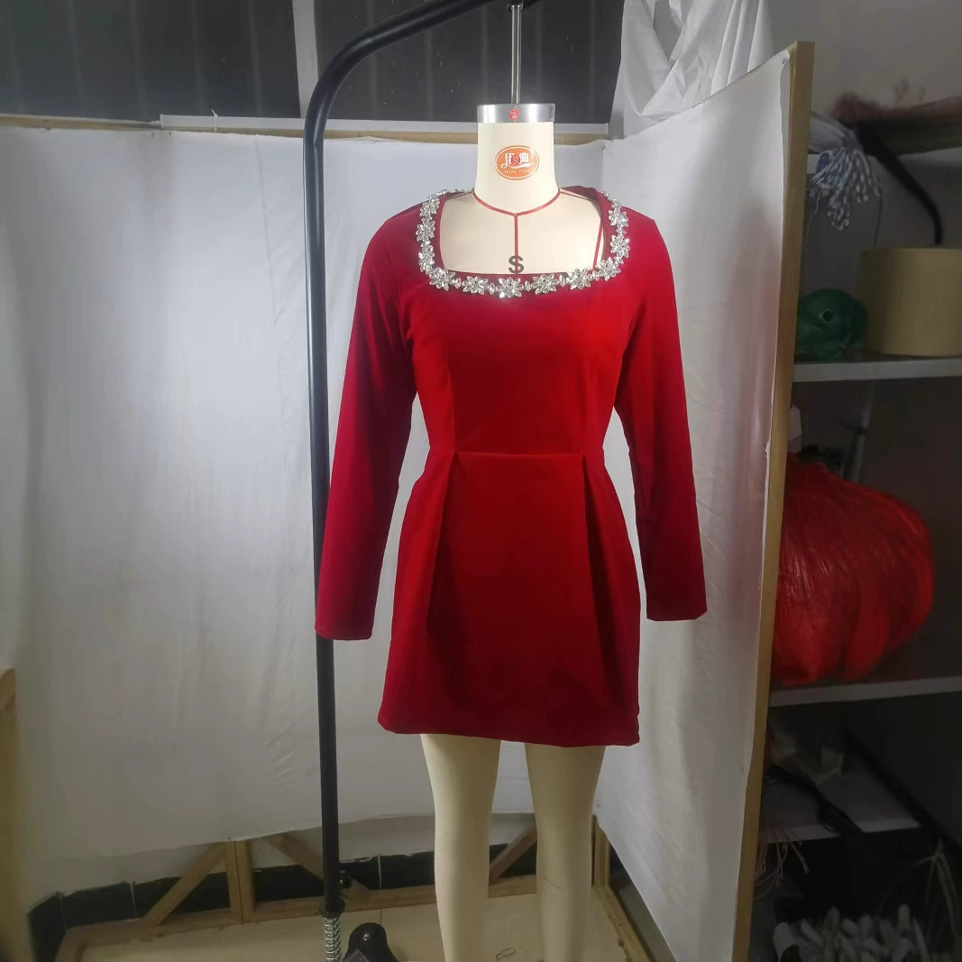 Европейские и американские трансграничные 2024 весенние женские платья темпераментные элегантные квадратные воротники из жемчуга кружева короткие модные платья