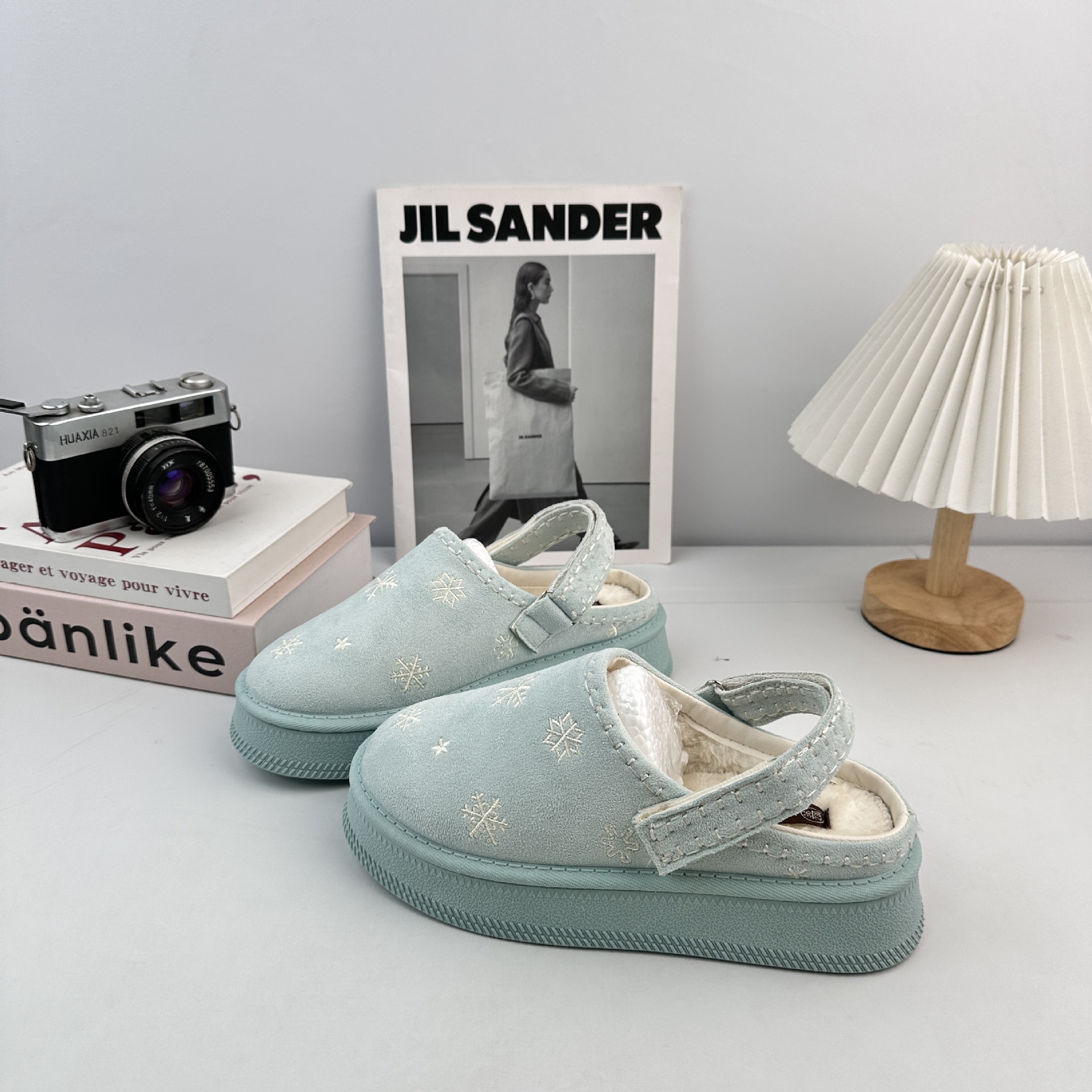 Zapatos de lana de invierno y otoño, zapatos de algodón suaves para mujeres, zapatillas de algodón casuales para mujeres.