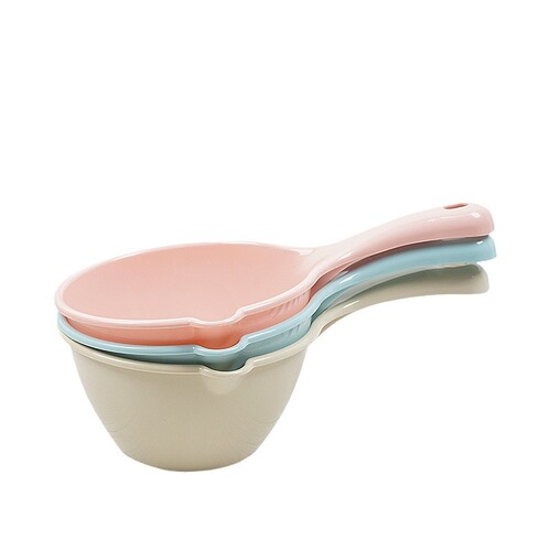 Thickened plastic water scoop kitchen long-handled water scoop water scoop baby children's shampoo cup flush bath scoop