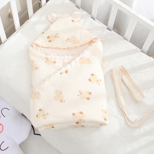 Crepe beanie quilt, infant and toddler hooded cotton windproof outing blanket, newborn baby autumn and winter quilt