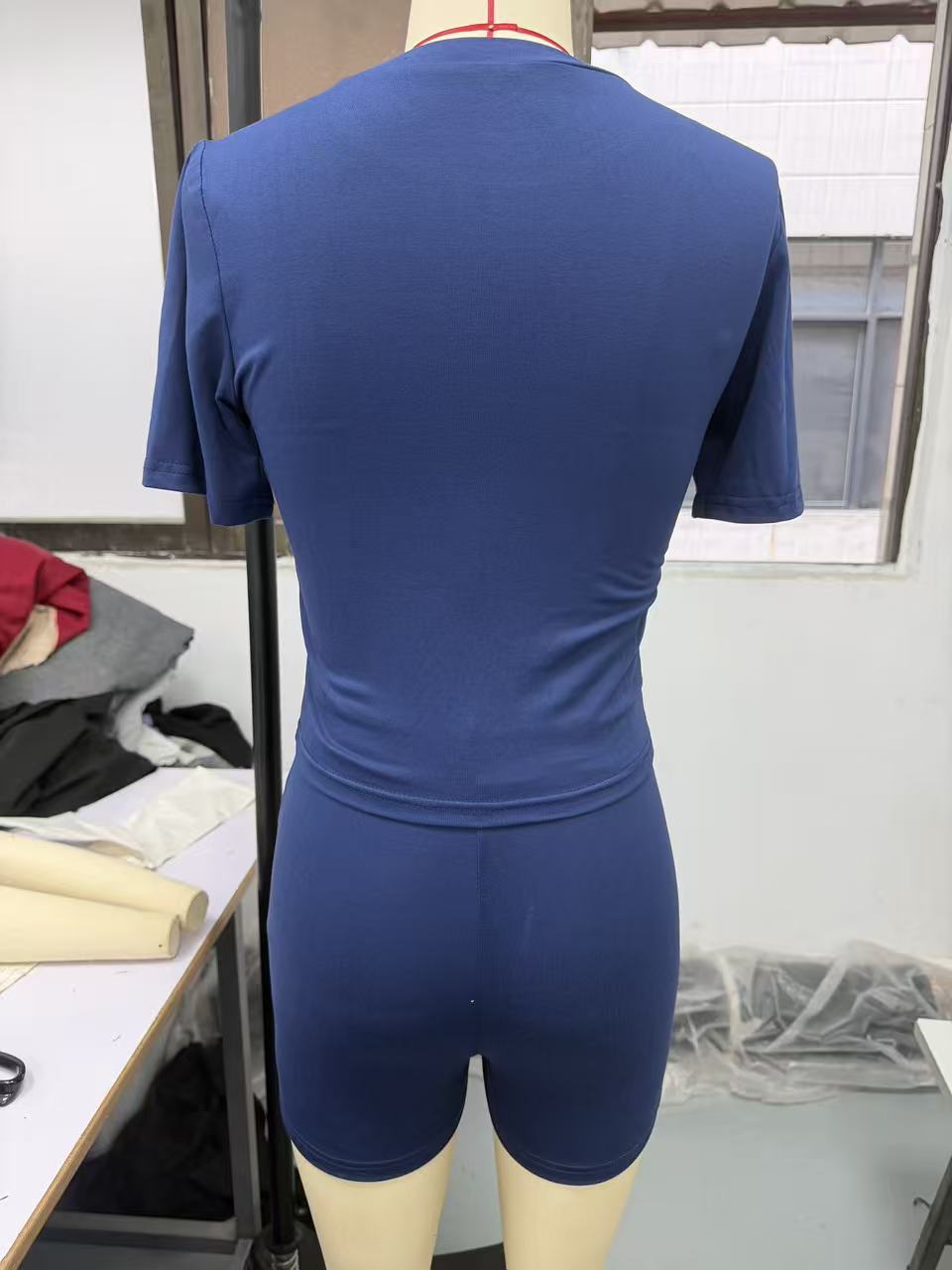 Einfarbiges Yoga Shorts Set Mit Bindegürtel Für Damen_voghion.com