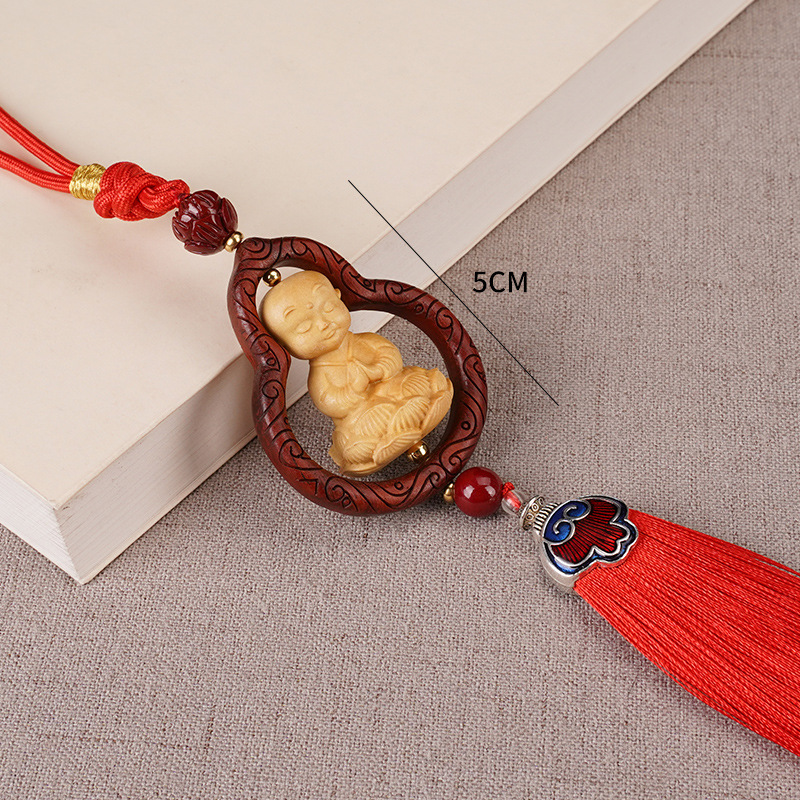 레드 백단 상자 회양목 소년