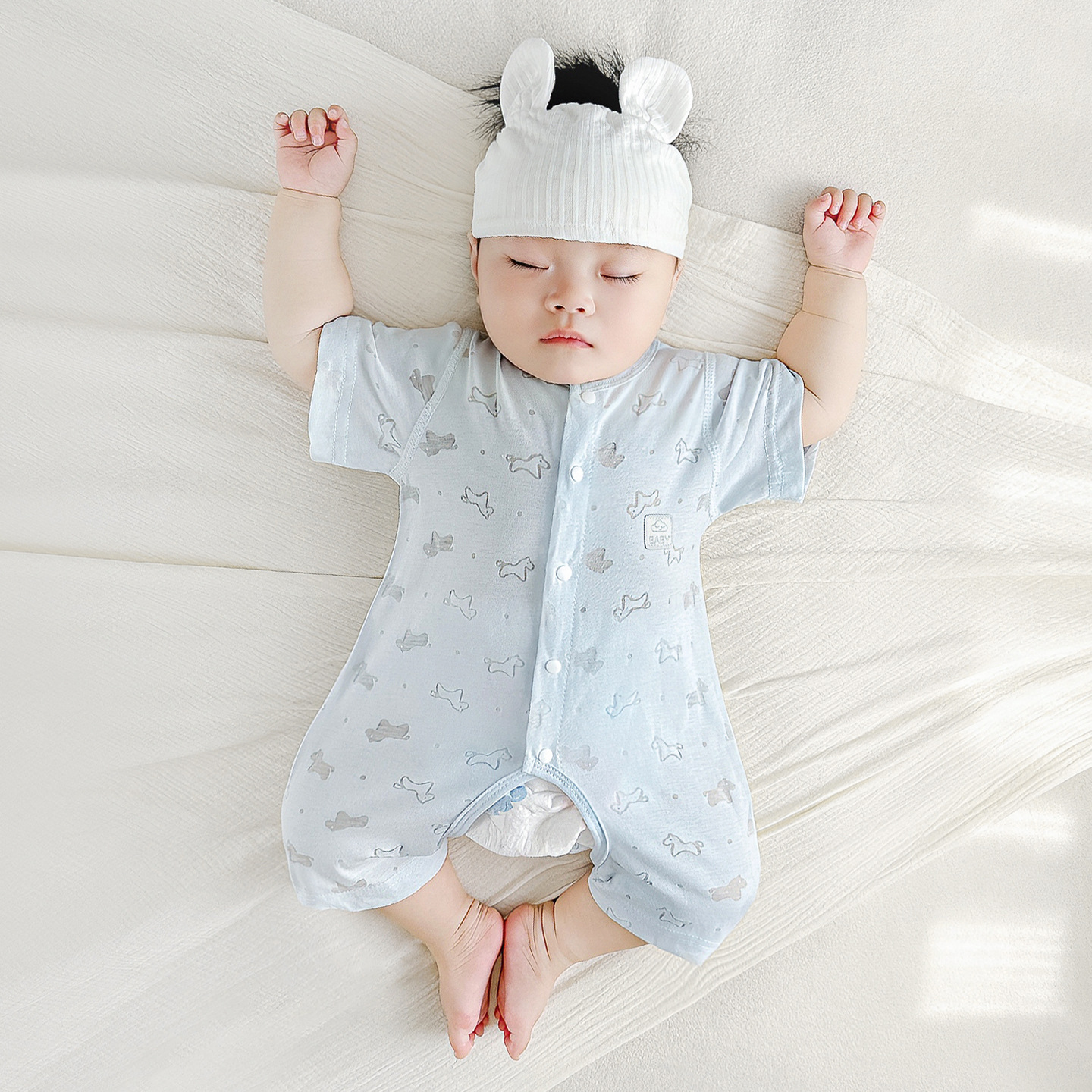 Ropa de bebé de una pieza, ropa de verano para recién nacidos, pijamas para hombres y mujeres, mampara de entrepierna abierta de manga corta delgada, ropa de verano para bebés