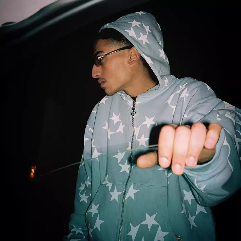 retro sweatshirt hip-hop style