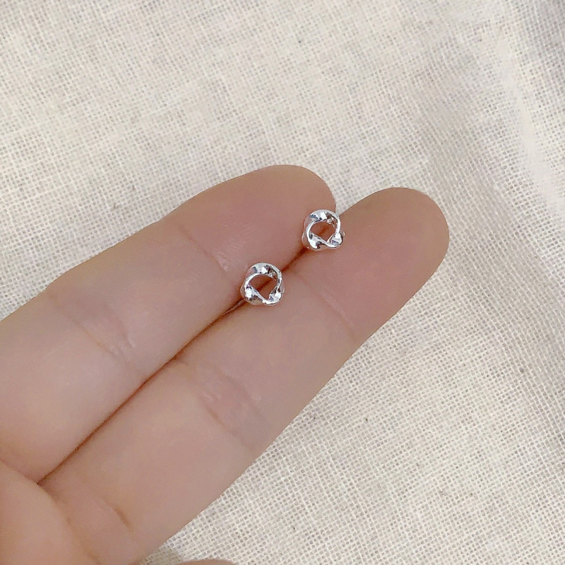 2025 新しいイヤリングデザインニッチハイエンド日常多用途ファッションイヤリング卸売 925 シルバーイヤリング女性のための|undefined