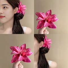 純粋な欲望の雰囲気模擬ユリの花のヘアピン休暇写真チェックイン花チェックイン古代スタイルのサイドヘアピンヘアアクセサリー