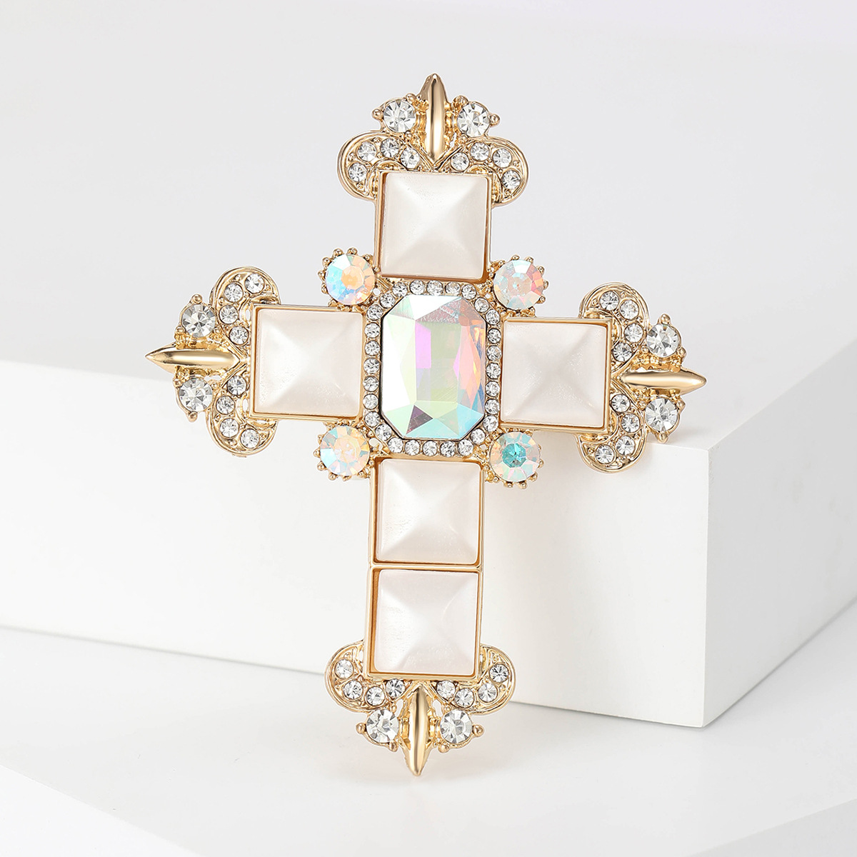 Casual Lady Simple Style Pin Cross Alloy Women's Brooches display picture 7