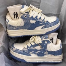 小众牛仔板鞋男2025秋季新款百搭ins帆布鞋子厚底增高休闲面包鞋