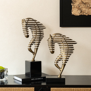 High-End Retro Old Abstract Cut Out Horse Head Decoration New Chinoiserie Model Room Entrance Study Desktop Decoration