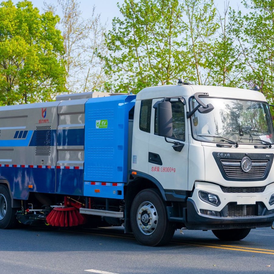 上绿牌新能源18吨清扫路车厂家直销报价格东风天锦纯电动洗扫车