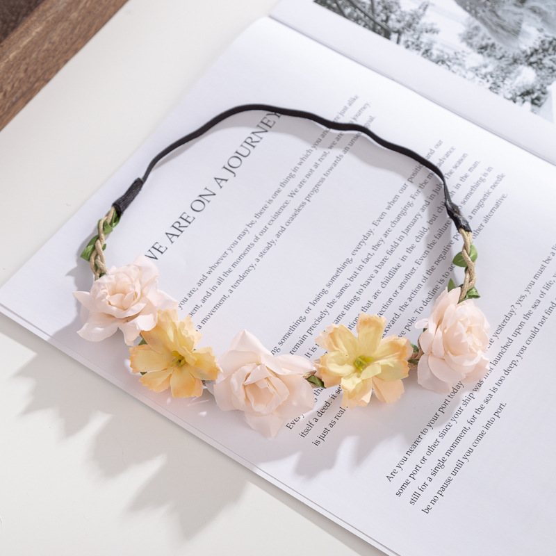 Sweet Women's Flower Cloth Hair Band Wreath display picture 5