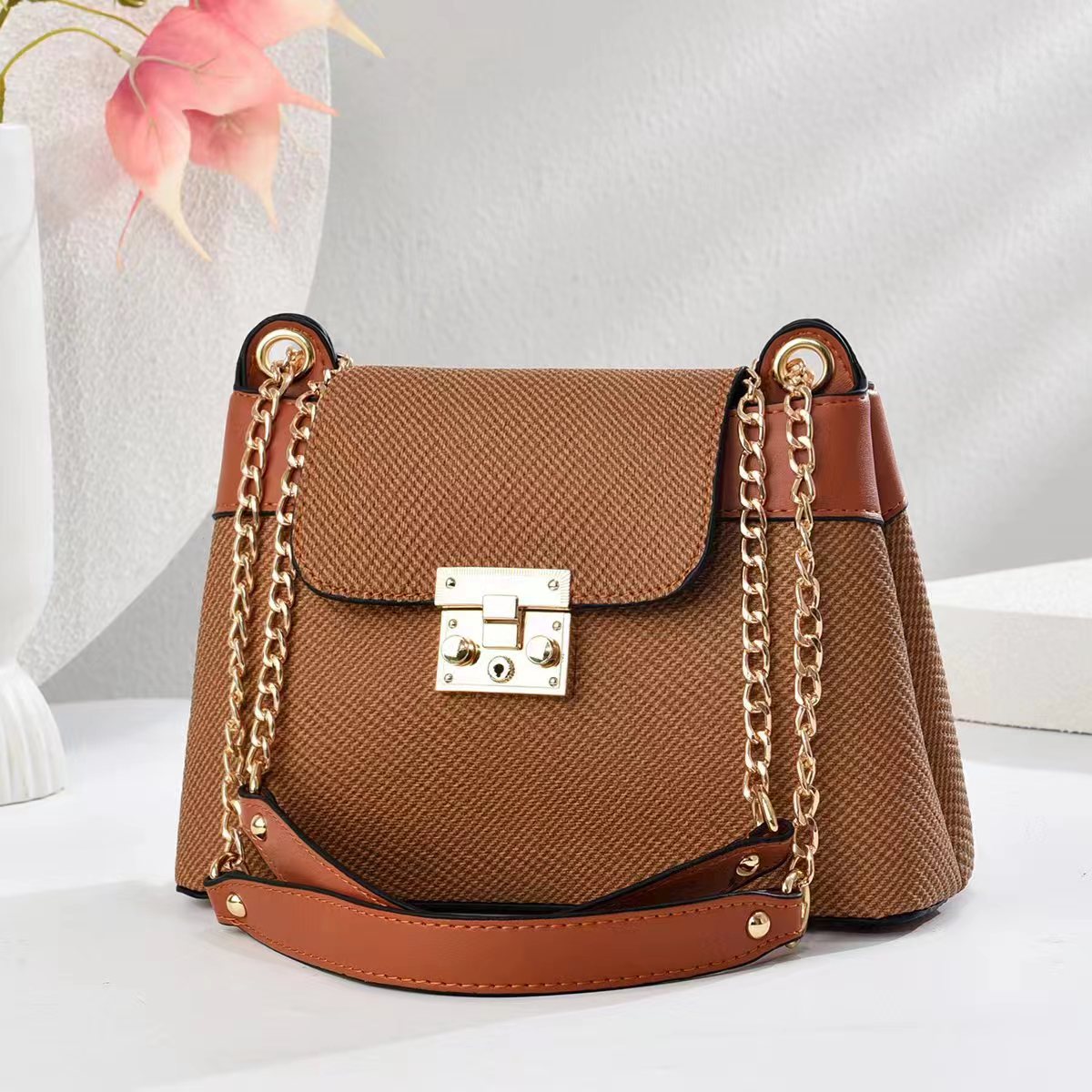 Simple y moderno hogar mini bolso diagonal fábrica verano nuevo bolso todo fósforo pequeño bolso cuadrado bolso de mensajero de un solo hombro versión coreana