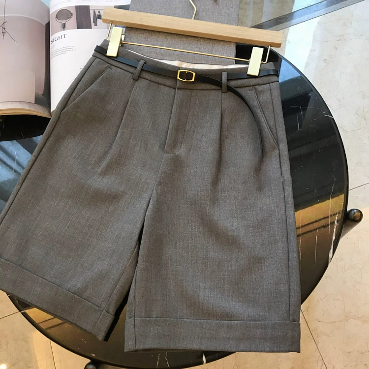 Wang Bing pushed ~ Sale and commute!22 years of spring new Bai Bai Bai Bai High waistline rollover shorts with waist bands