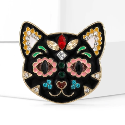 Yaxa sancaqları in the Shape of a Cat