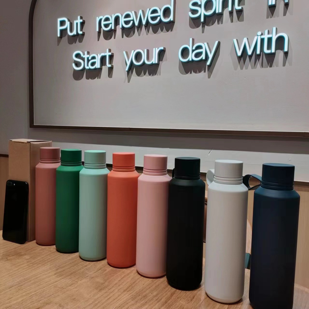 2024 nuevo en stock americano boca pequeña taza de vacío portátil mango de silicona pintura de goma taza de agua taza de vacío de acero inoxidable