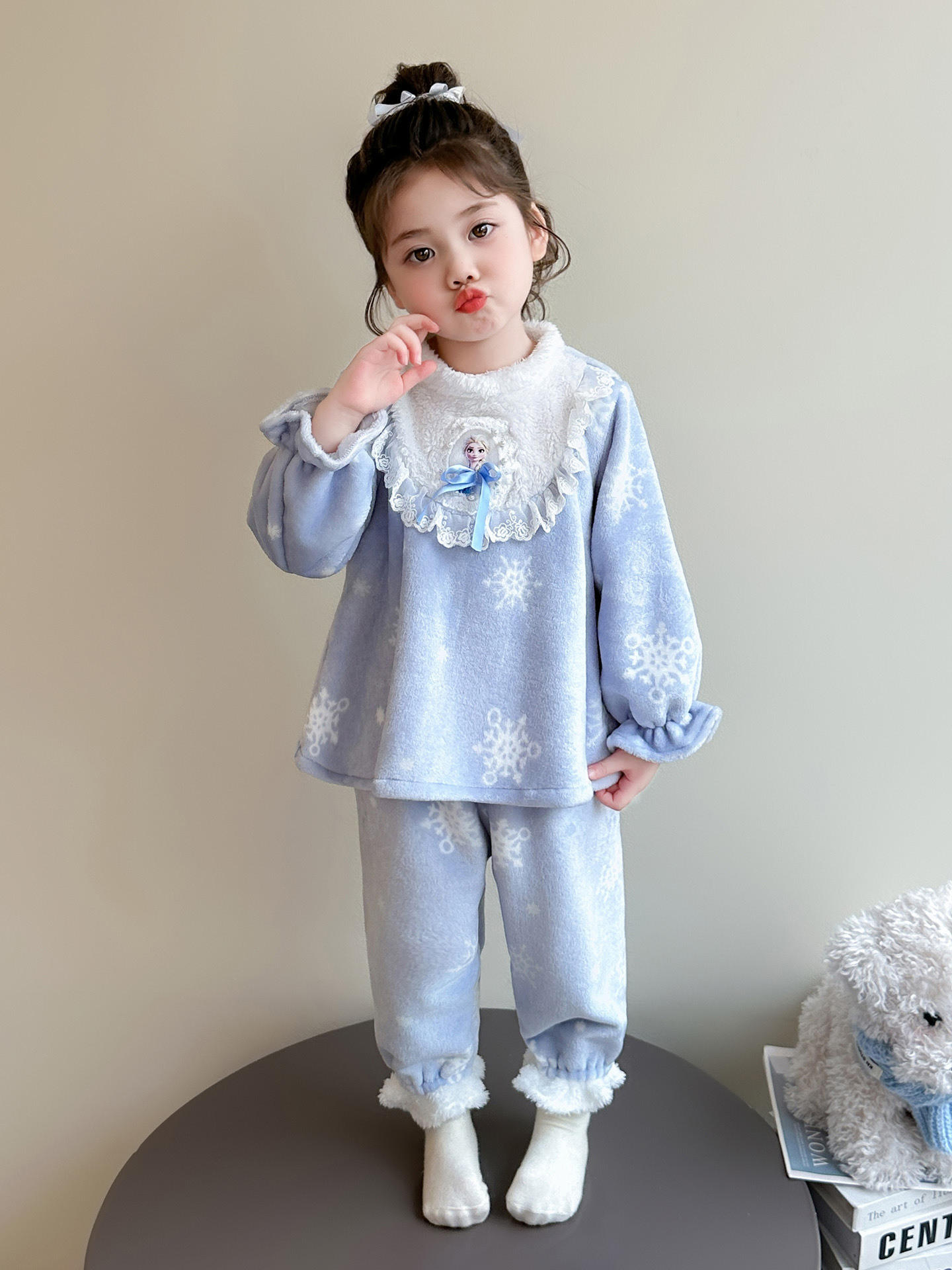 Niñas coreanas de invierno nuevo pajama de coral de franela engrosado conjunto de ropa de casa princesa dulce