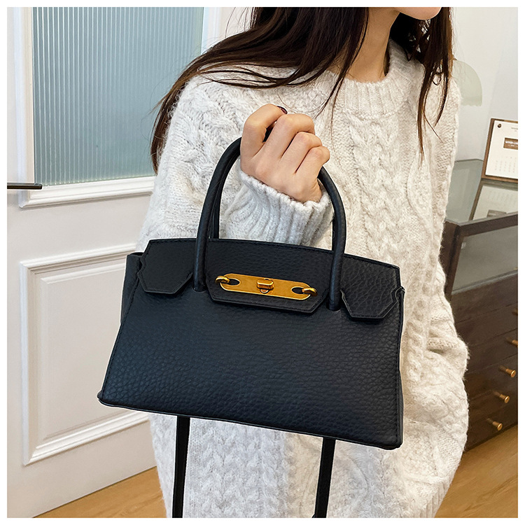 1687g Weight Lock Fashion Element Lock clasp Closure Type Single Shoulder Strap Strap Type Handbag Bags Type Casual, Street, Shopping Occasion Pu Leather Material Solid Color Pattern All Seasons Season Women's Gender Elegant, Classic Style Style Square Shape Medium Size Women's Medium Pu Leather Solid Color Elegant Classic Style Lock Square Lock Clasp Handbag 3