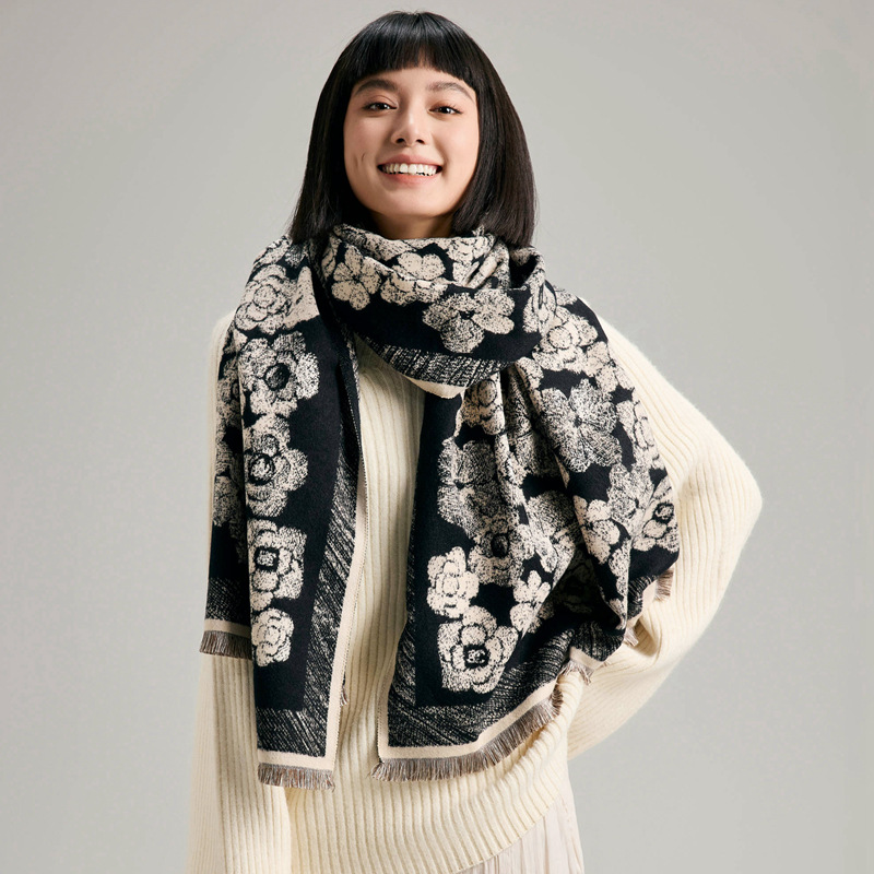 2024 serie de flores retro bufandas elegancia femenina atmósfera de moda minimalista para viajar fuera de la cálida imitación chal de cashmere