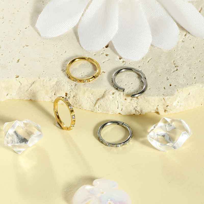 Pointed titanium steel lip stud product view