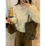 娃娃领宽松少女新款针织衫