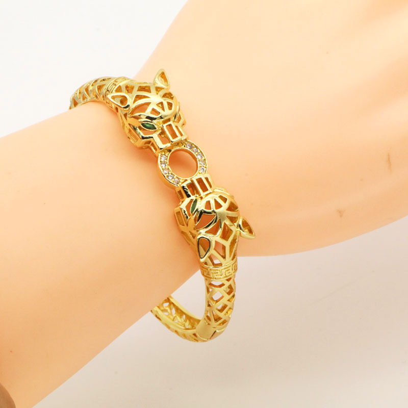 Fashion Diamond Leopard Head Bracelet for Women