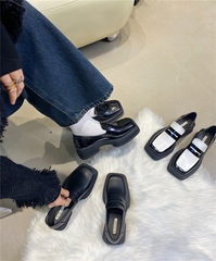 厚底英倫方頭懶人小皮鞋女2024年早春拼色小眾日系JK漆皮樂福單鞋