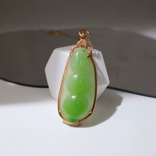 Jin Yu Tang Xinjiang Hetian Jasper Apple Green Fortune Bean Pendant 18k Heavy Gold Inlay Lighting Clean