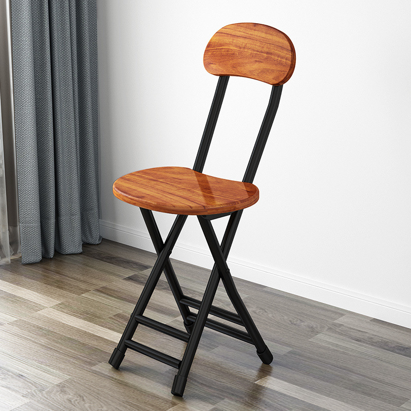 두껍고 강화된 등받이 의자, 깊은 나뭇결, 높이 45cm