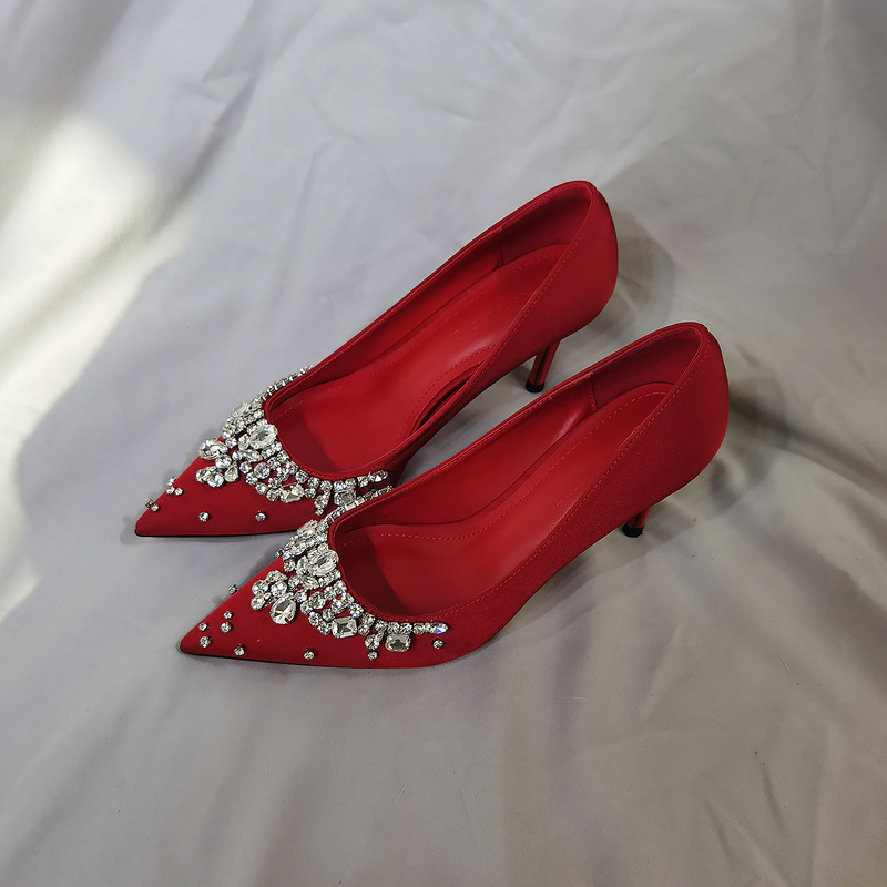 Stunning Bride Red Wedding Shoes Xiuhe Suit Toast High Heels Women 2025 New Style Stiletto Chain Rhinestone Shoes