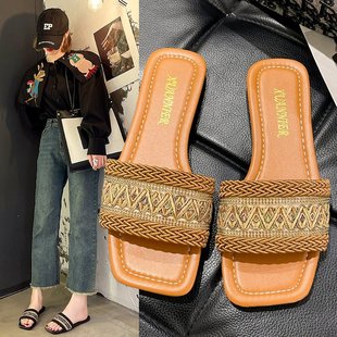 �����L�O�����ЬŮ�ļ��⴩��a�ݾ�����ƽ�����eһ����Ь