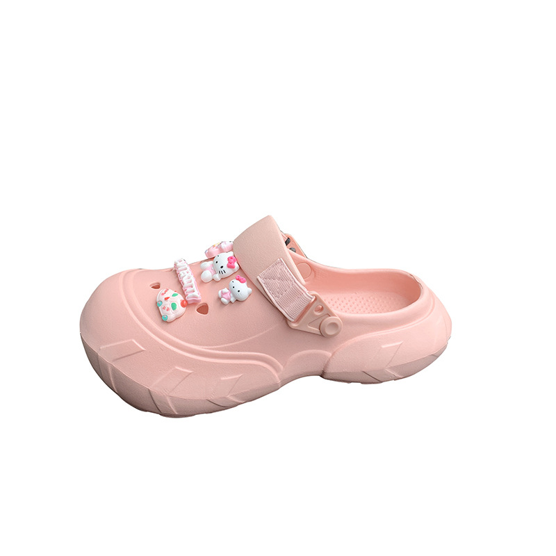 Zapatos con agujeros ropa exterior de mujer primavera y verano 2025 nuevo estilo todo en uno aumento playa antideslizante Baotou lindo media pantufla mujer