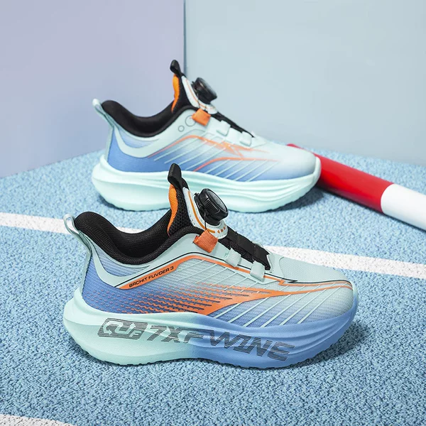 Knob-style racing shoes, unisex, for children and adults, featuring a breathable flyknit upper, soft sole, and good cushioning, suitable for students and for use in school